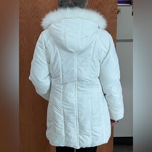 Roots White Hooded Puffer Coat